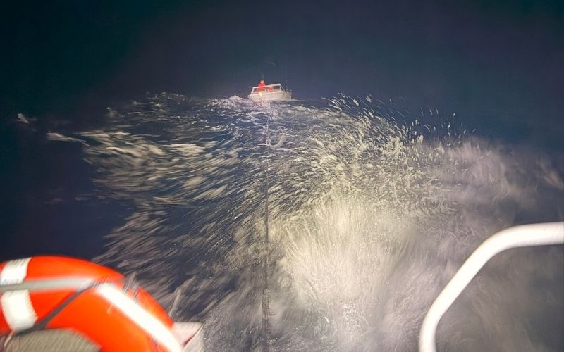 Coast Guard Cutter Joseph Napier Rescues 2 Fishermen Near Desecheo ...